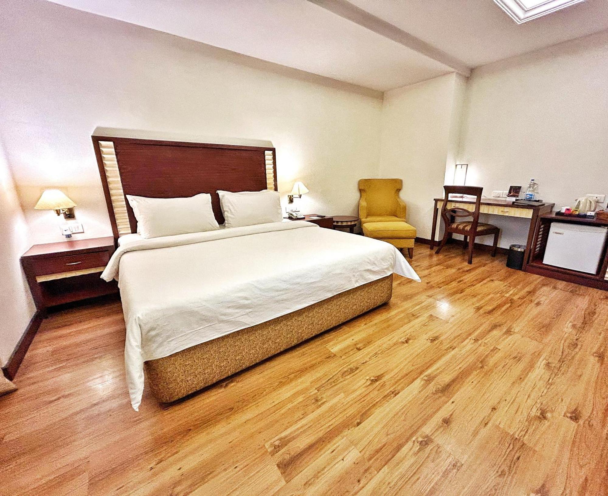 Hotel The Residency Karur Extérieur photo