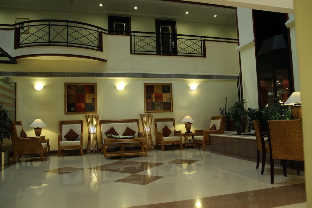 Hotel The Residency Karur Extérieur photo
