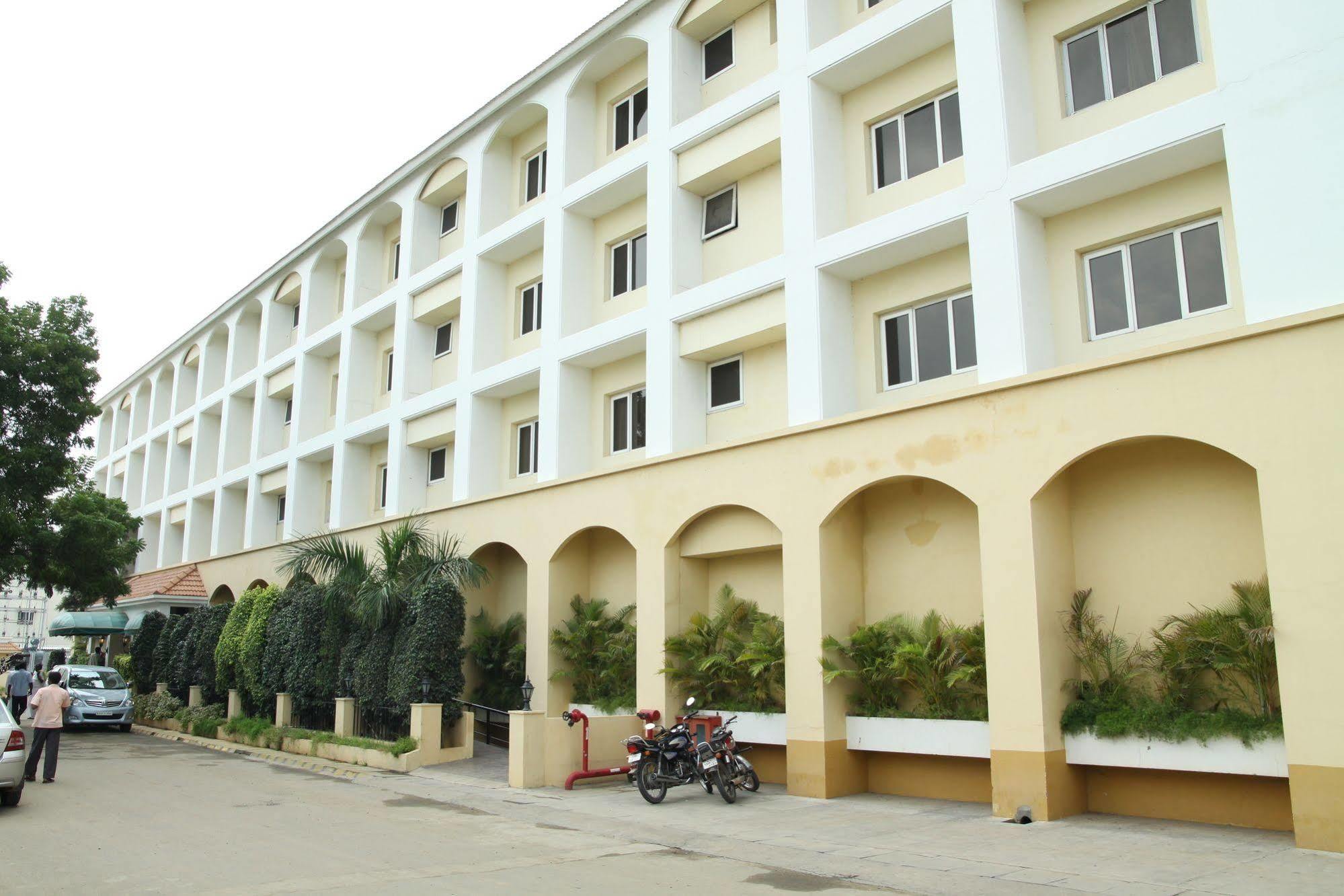 Hotel The Residency Karur Extérieur photo